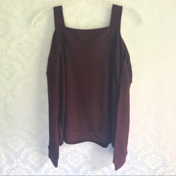 NWT Plum Off The Shoulder Long Sleeve Sweater - Picture 4 of 5